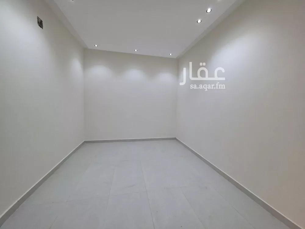 دور 6 غرف في السويدي 4