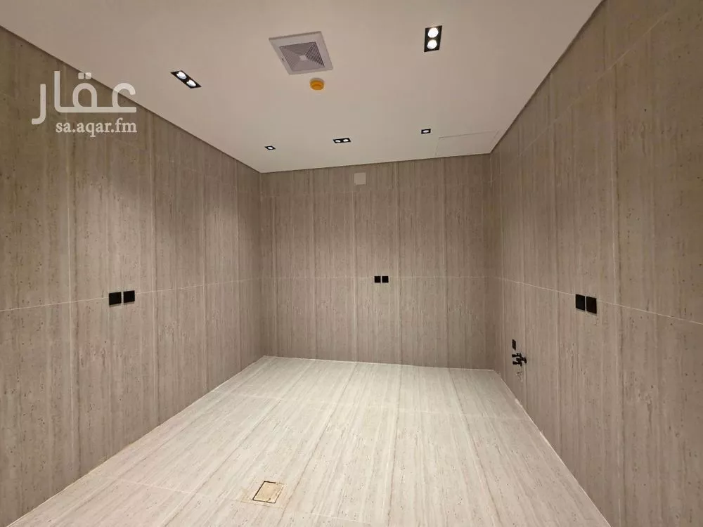 4 bedroom apartment in Okaz, Riyadh 13