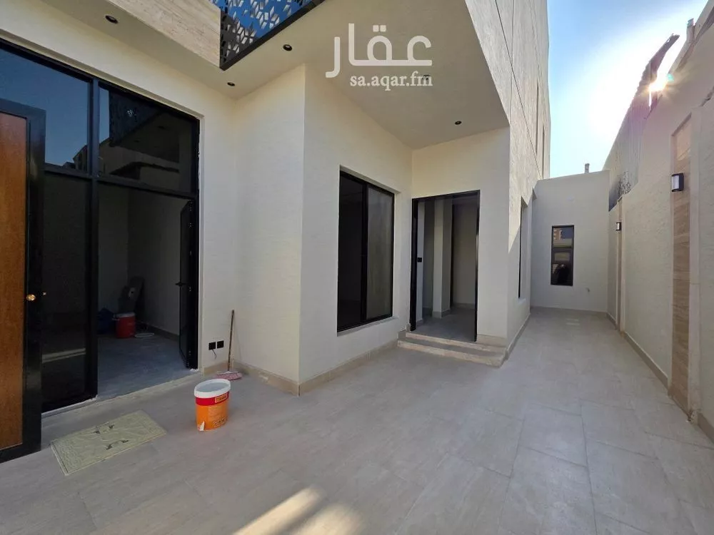 6 bedroom villa in Al Marwa, Riyadh 15