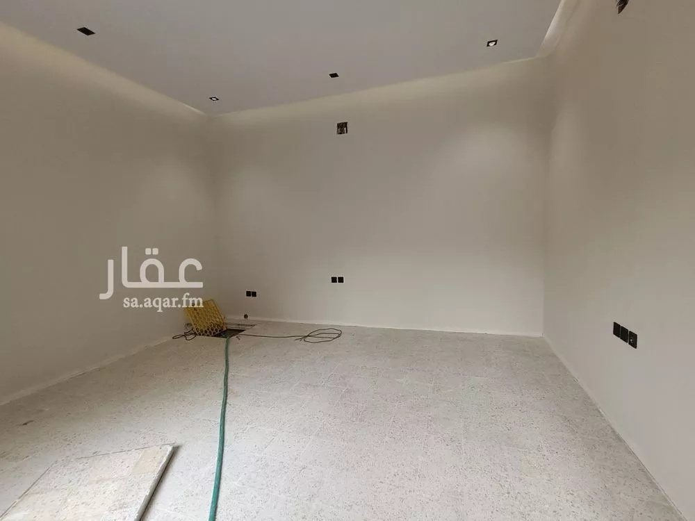 دوبلكس 9 غرف في الشفا 4