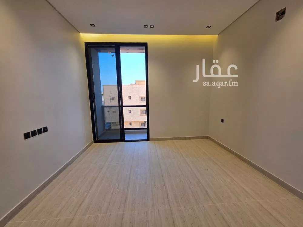 4 bedroom apartment in Okaz, Riyadh 5