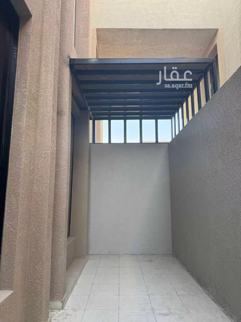 فيلا 4 غرف في الرمال 1