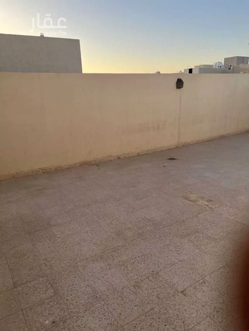 دور 3 غرف في العارض 2