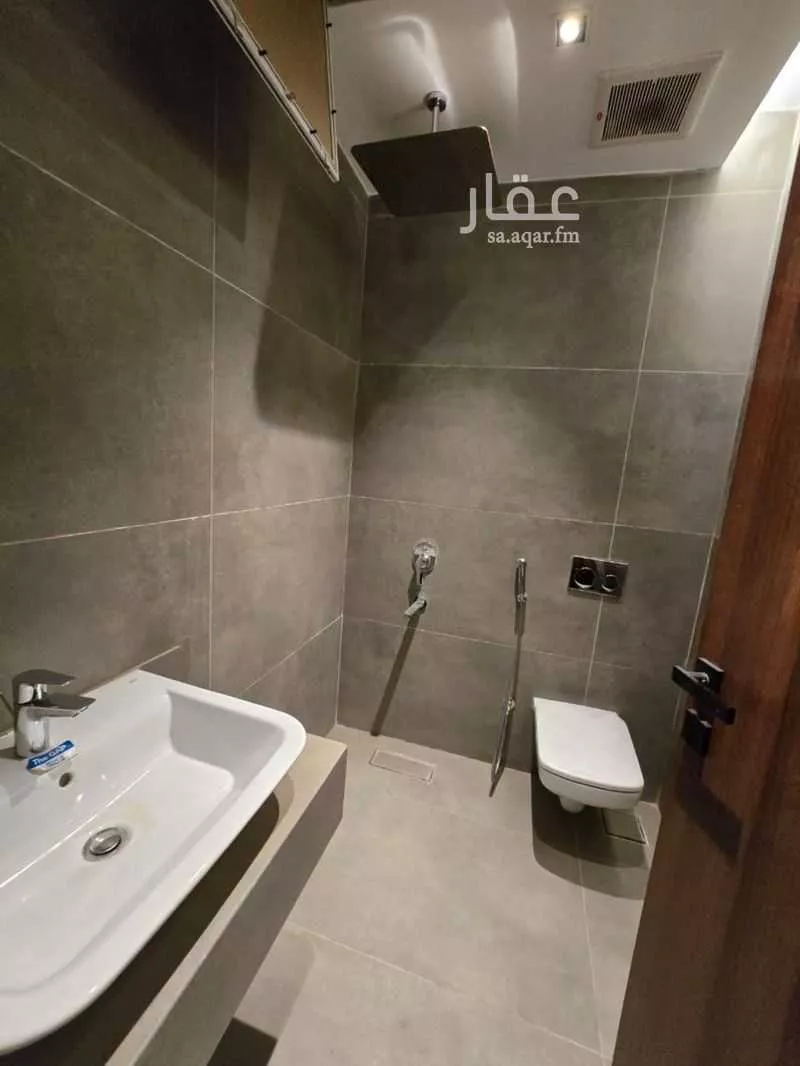 فيلا 8 غرف في الياقوت 5