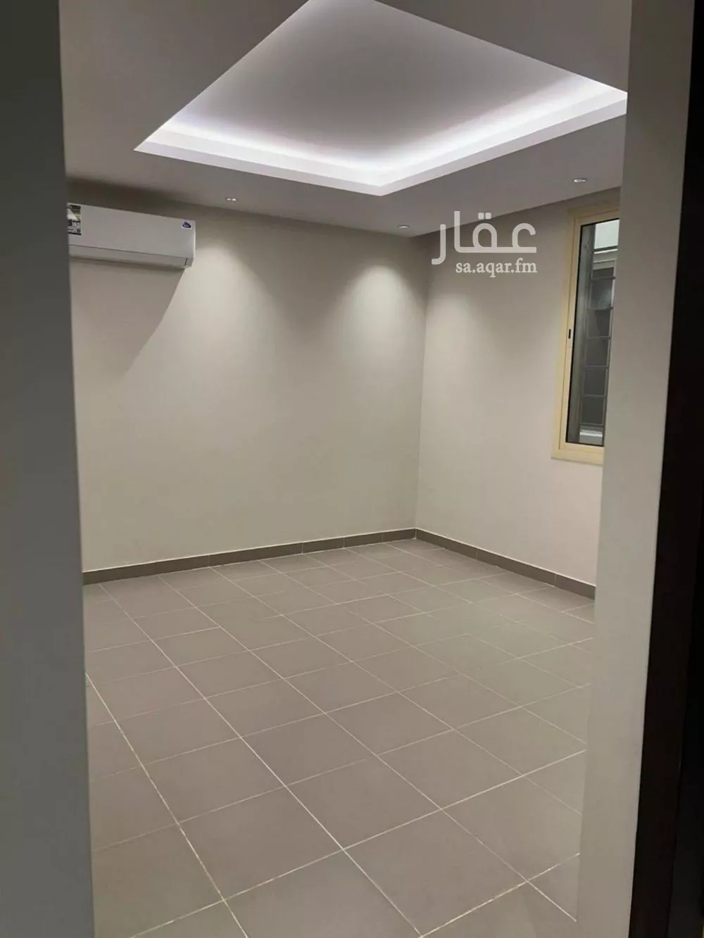 شقة 3 غرف في الملقا 4