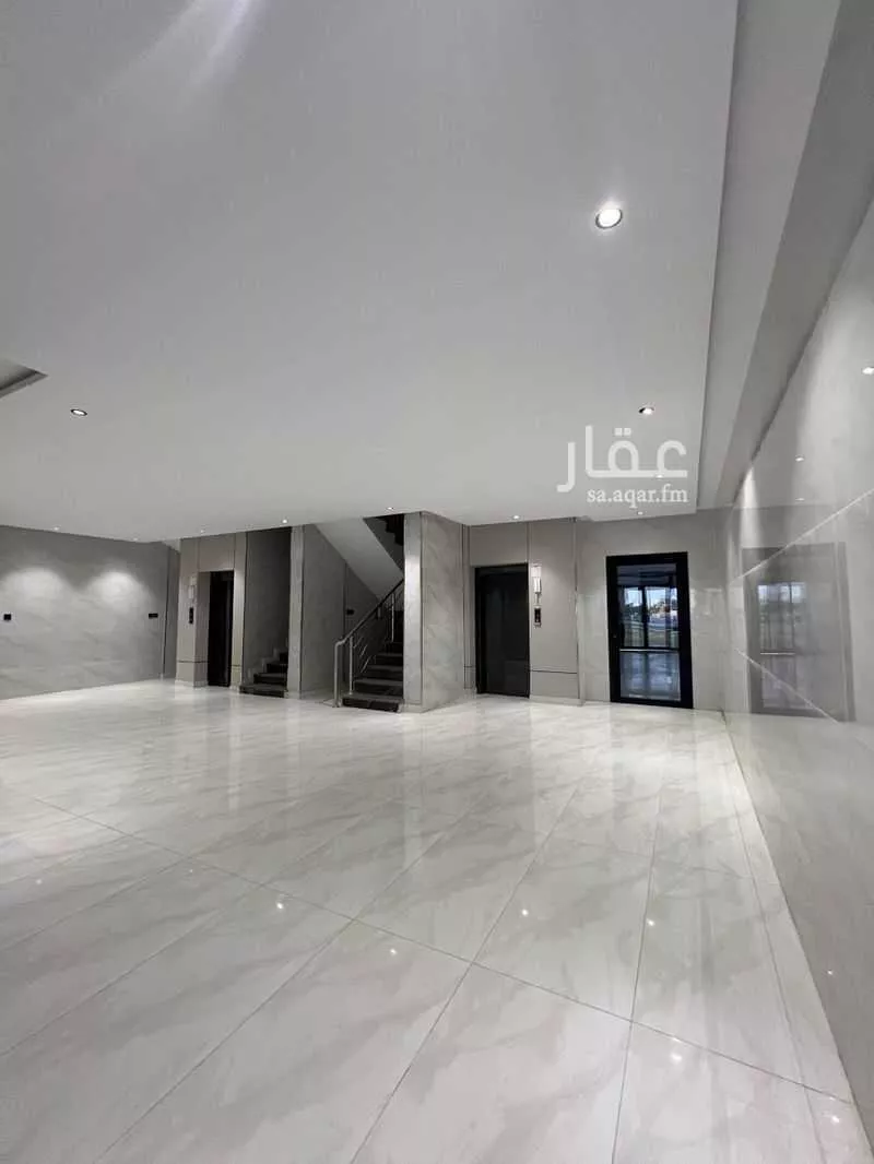 شقة 5 غرف في الملك فهد 5