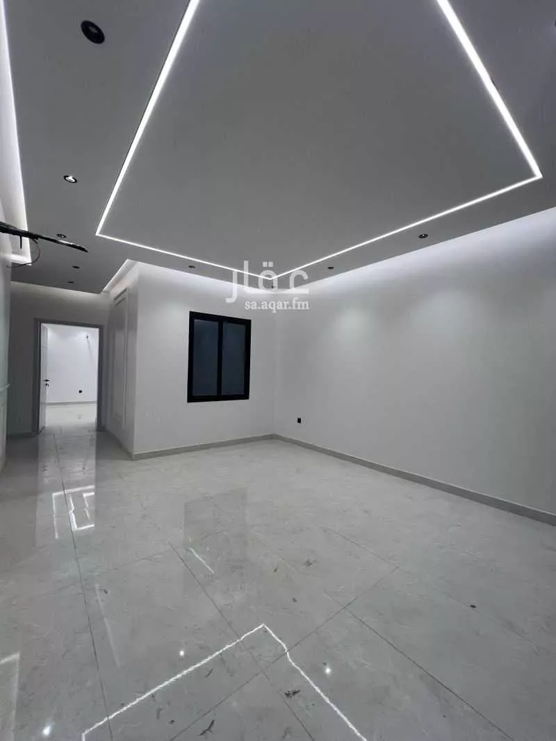 دوبلكس 8 غرف في الملك فهد 5