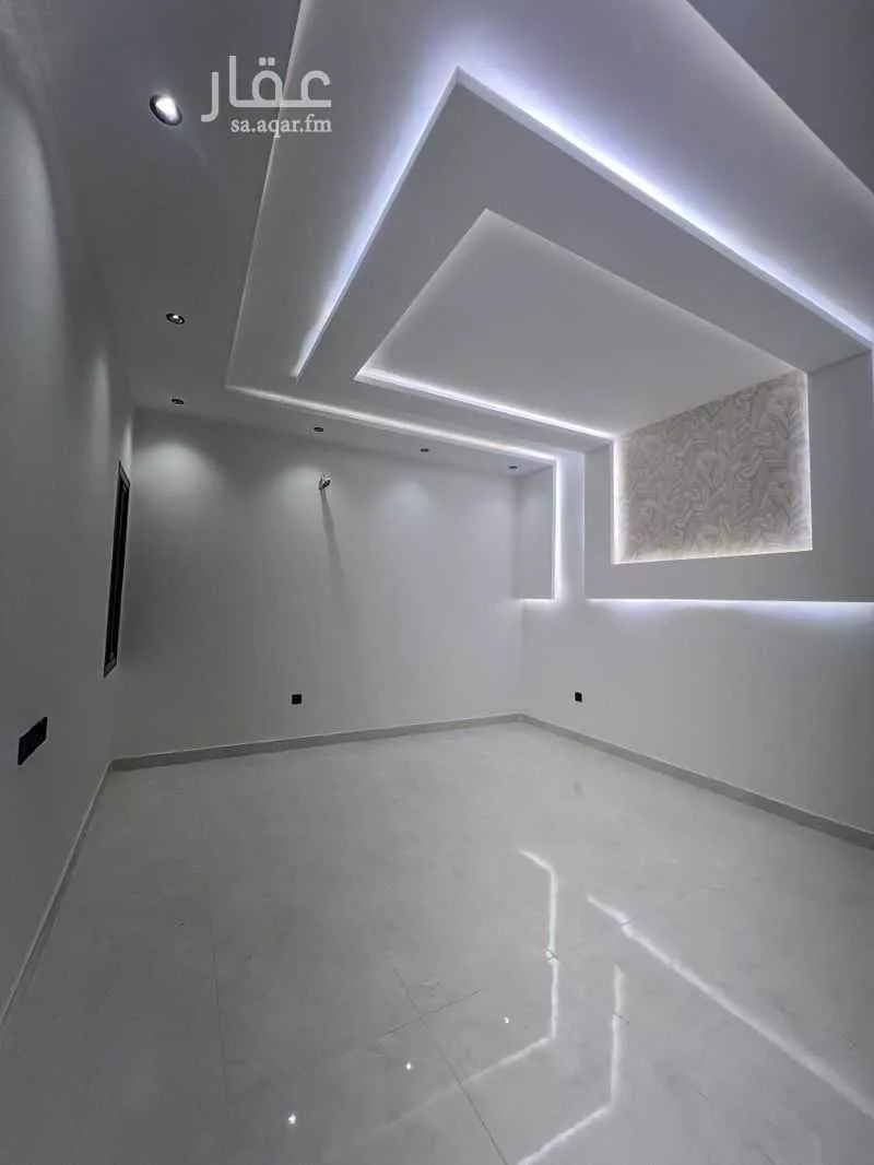 دوبلكس 8 غرف في الملك فهد 1