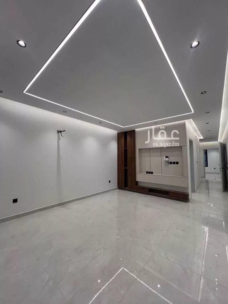 دوبلكس 8 غرف في الملك فهد 3