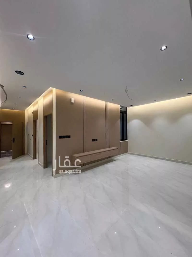 شقة 5 غرف في الملك فهد 4