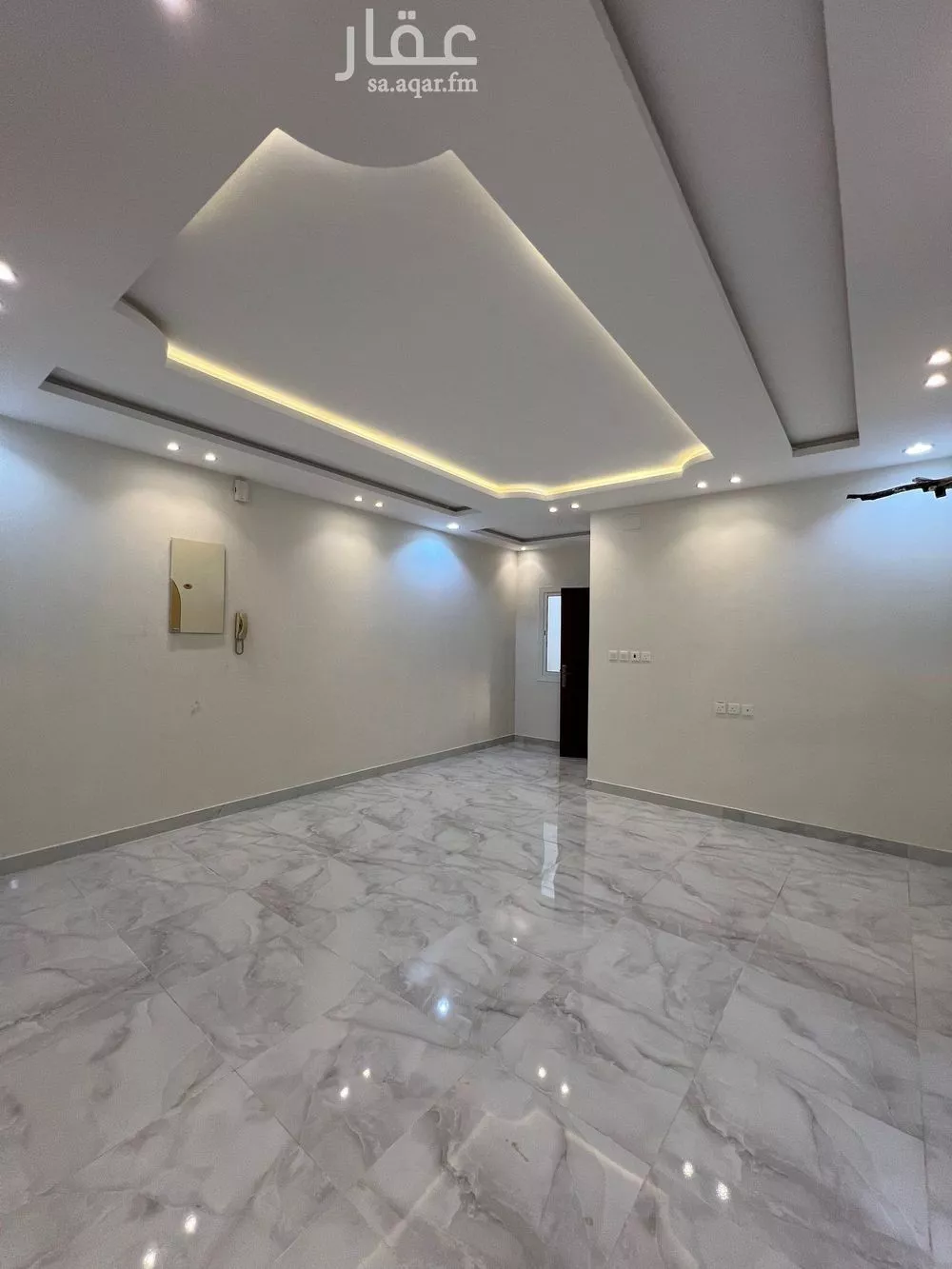 شقة 5 غرف في الملك فهد 3