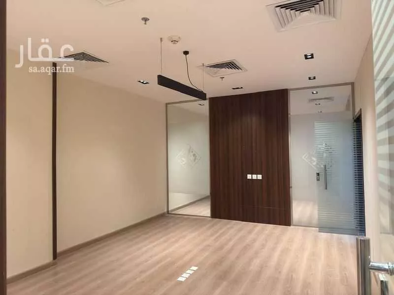 مكتب 260 م² في المحمدية 4