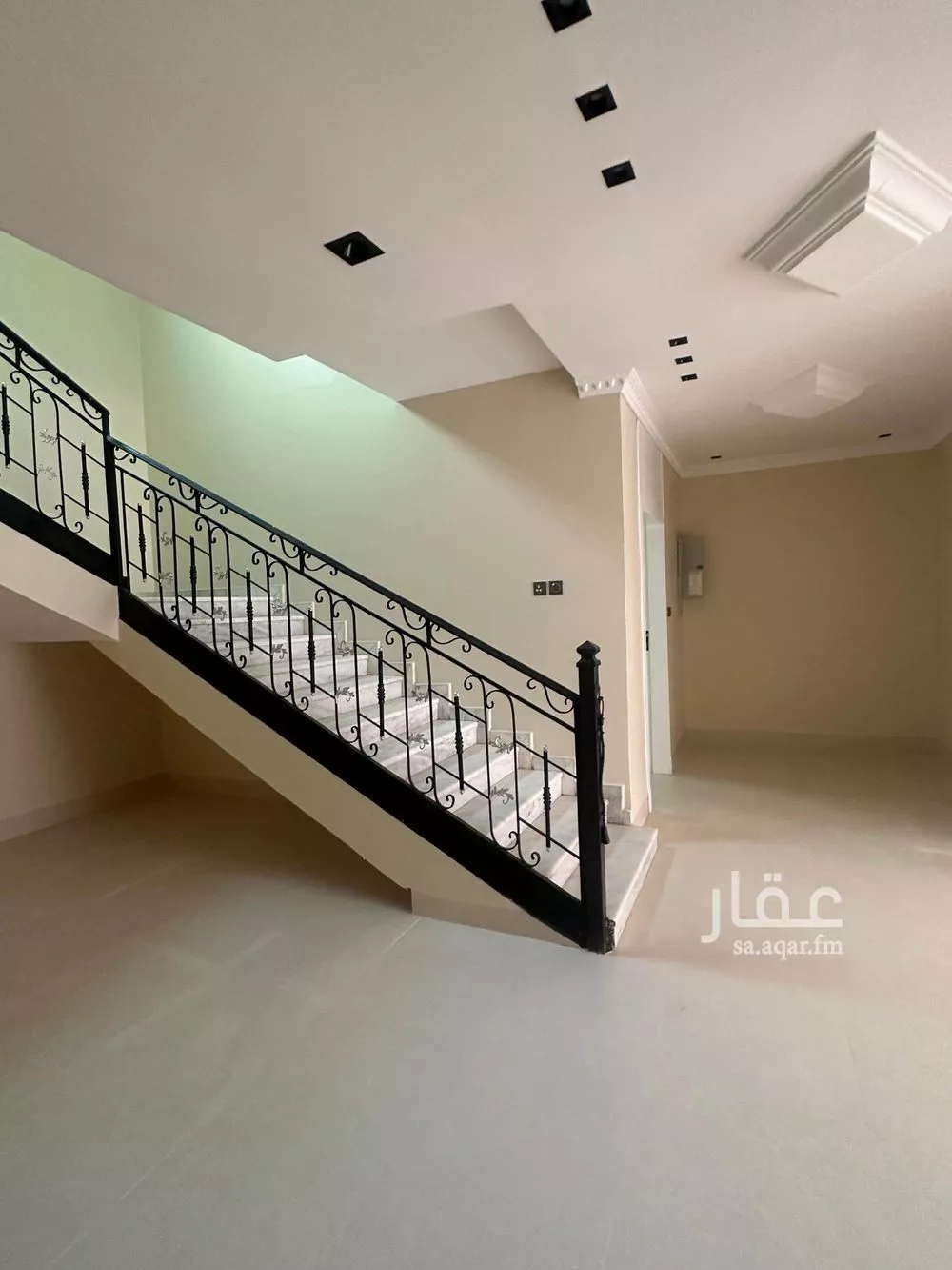 فيلا 9 غرف في المونسية 5