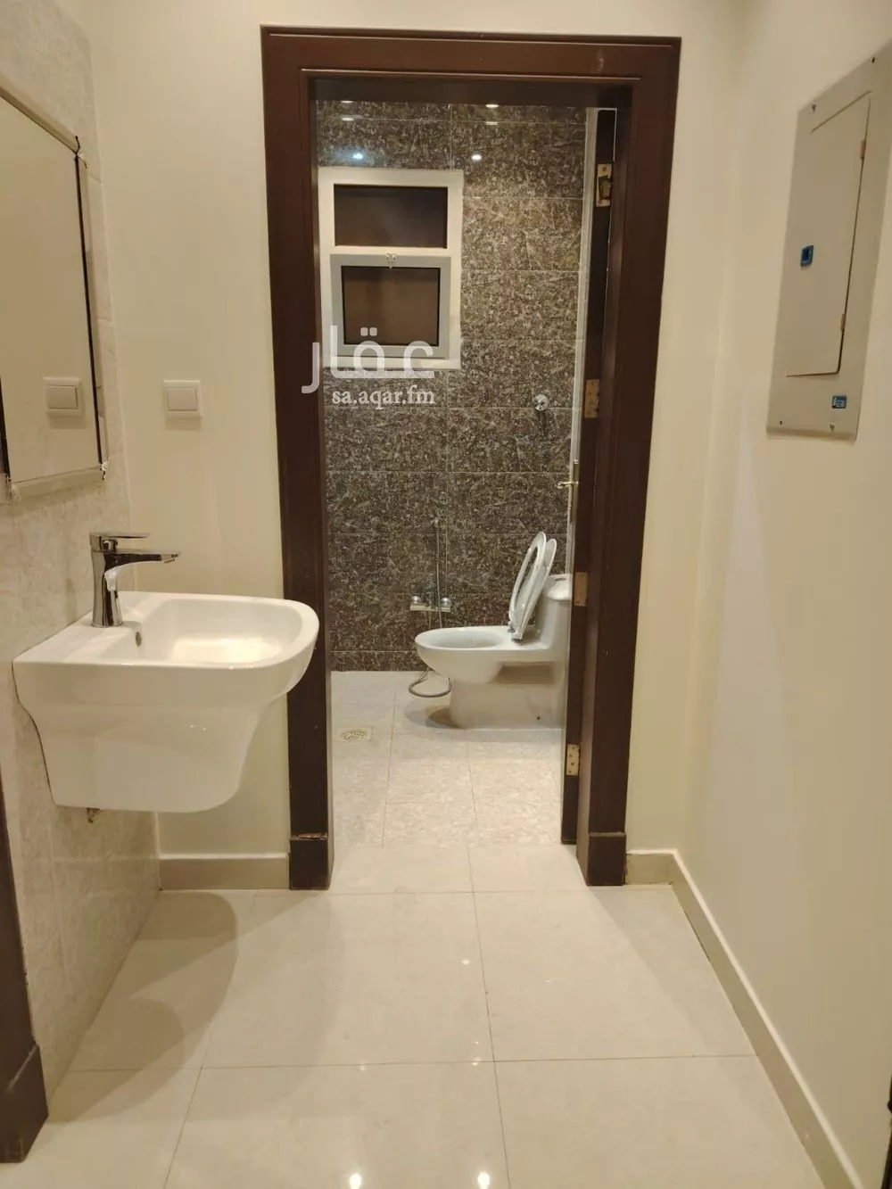 دور 3 غرف في العارض 5