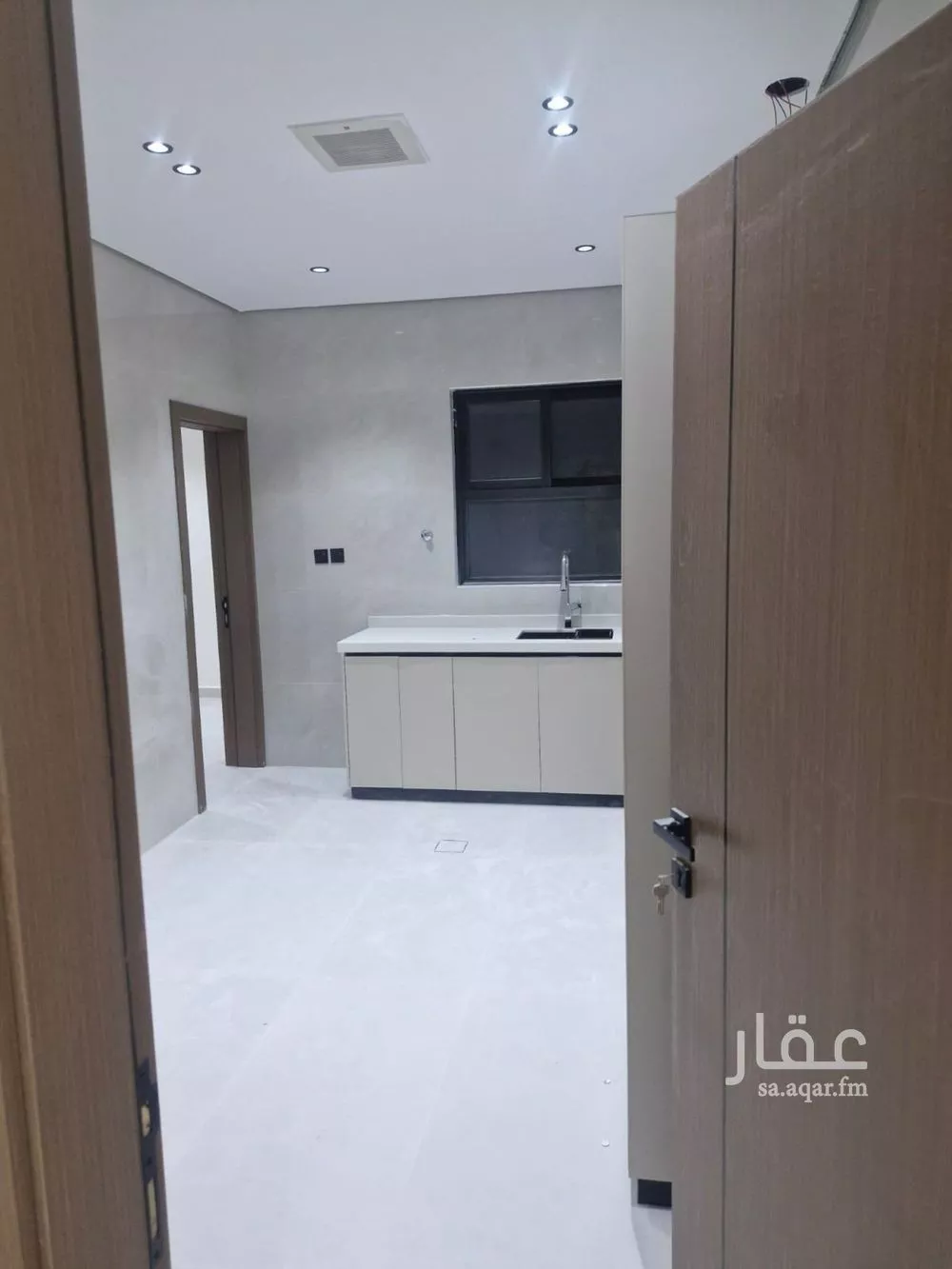 دور 4 غرف في الجزيرة 4