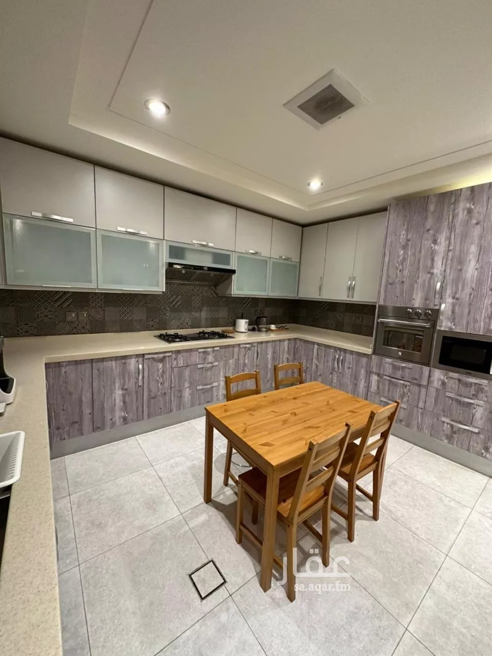 4 bedroom villa in Al Rabie, Riyadh 10