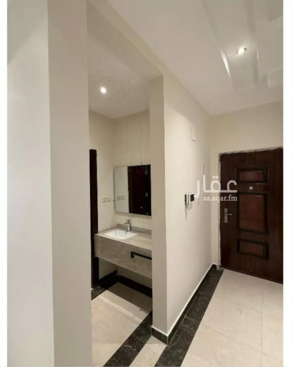 شقة 3 غرف في الملقا 5