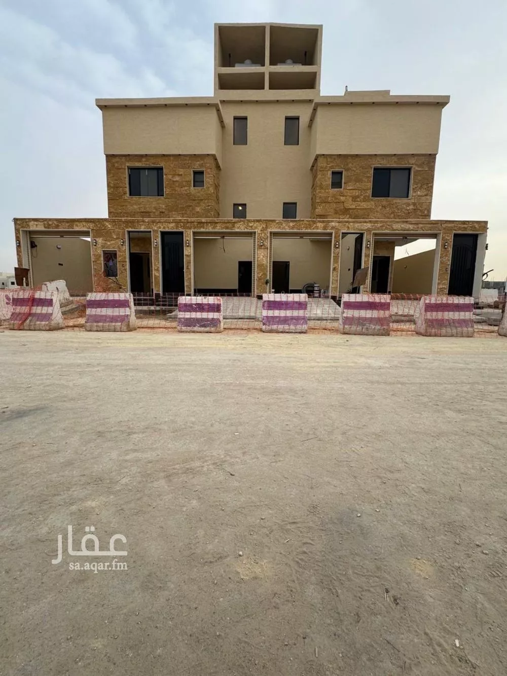 5 bedroom villa in Taibah 3