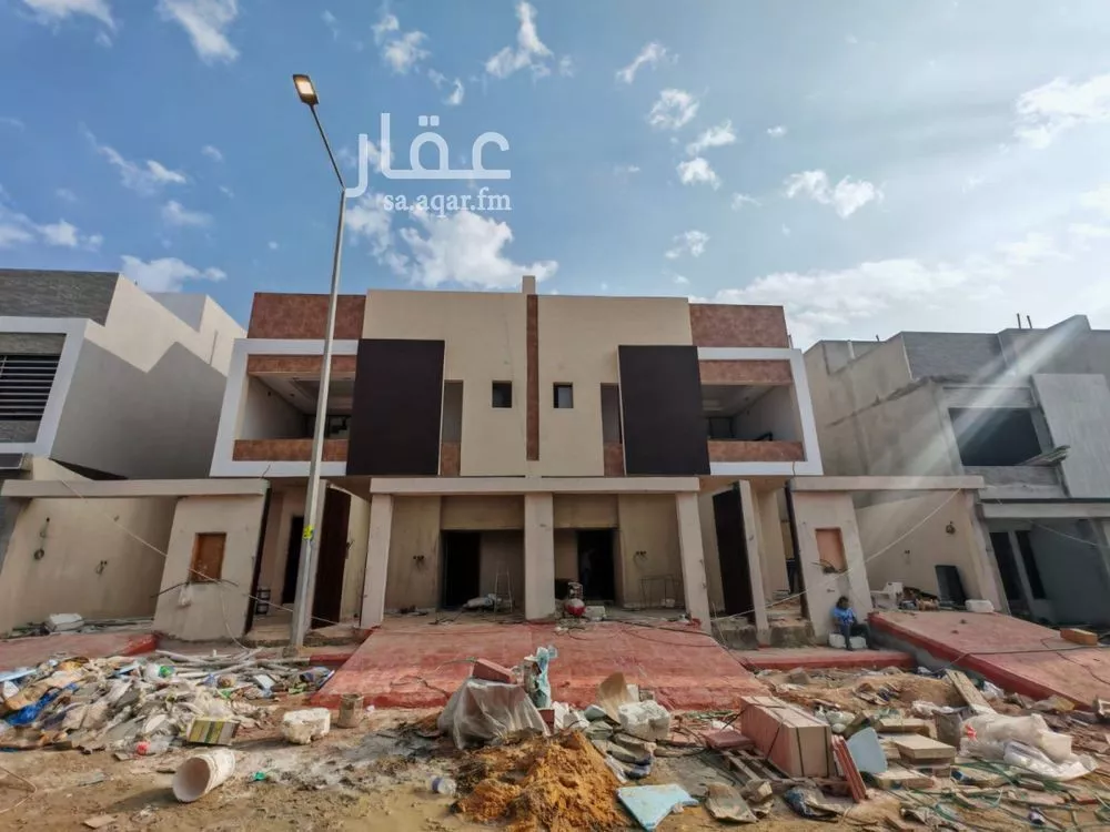 5 bedroom floor in Taibah 1