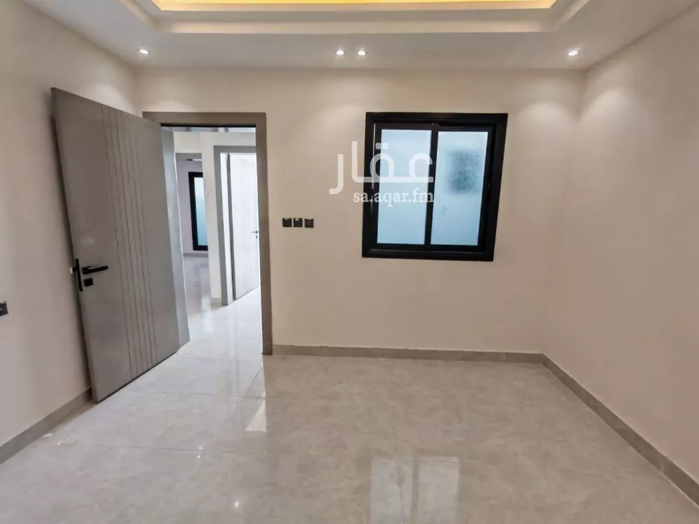5 bedroom floor in Taibah 3