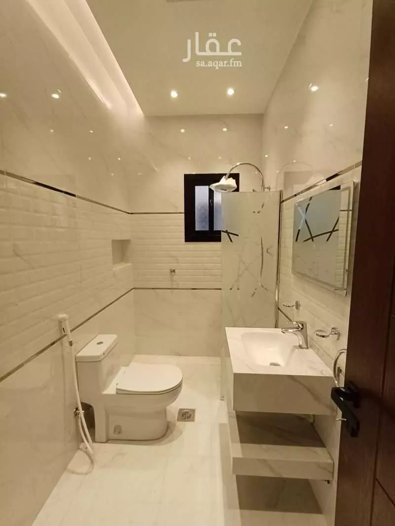 دوبلكس 5 غرف في طيبة 5