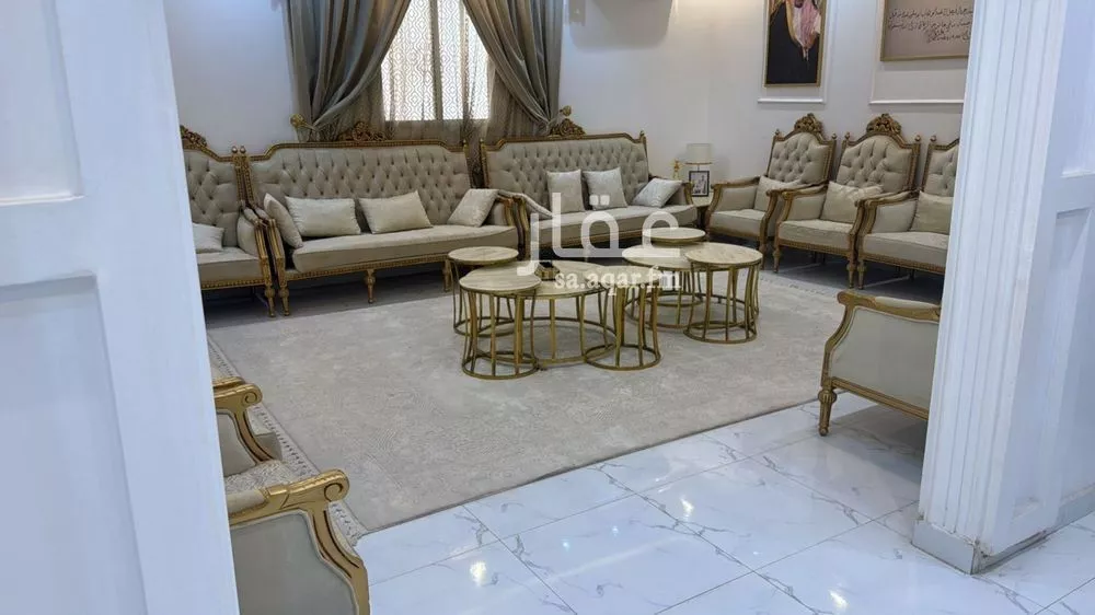 فيلا 4 غرف في الرمال 5