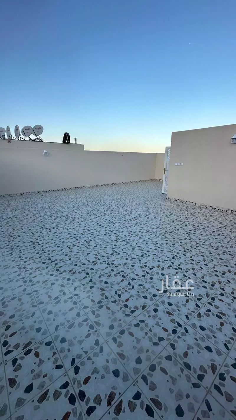 4 bedroom apartment in Bani Bayadah, Madinah 11