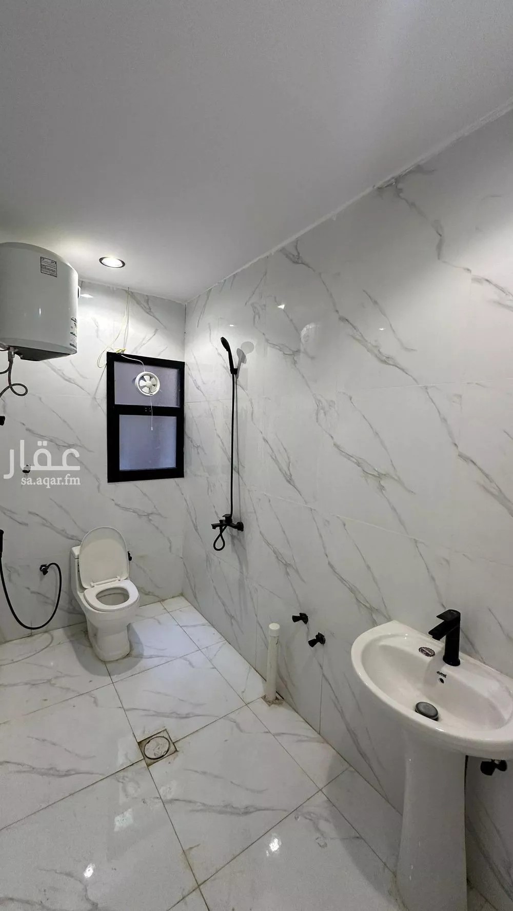 شقة 1 غرف في الخليج 5