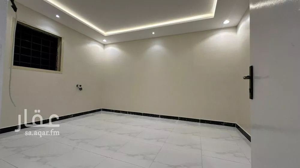 1 bedroom apartment in Al Khaleej 4