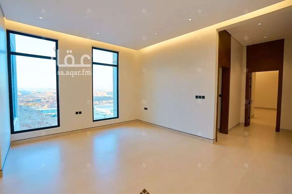 فيلا 6 غرف في المهدية 3