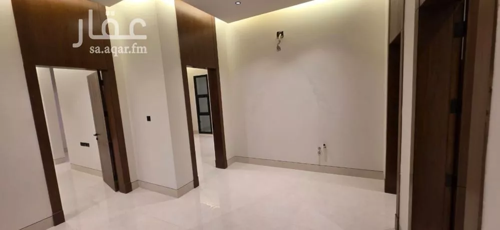 فيلا 6 غرف في العارض 4