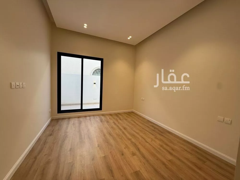 5 bedroom villa in Salah Ad Din, Riyadh 15