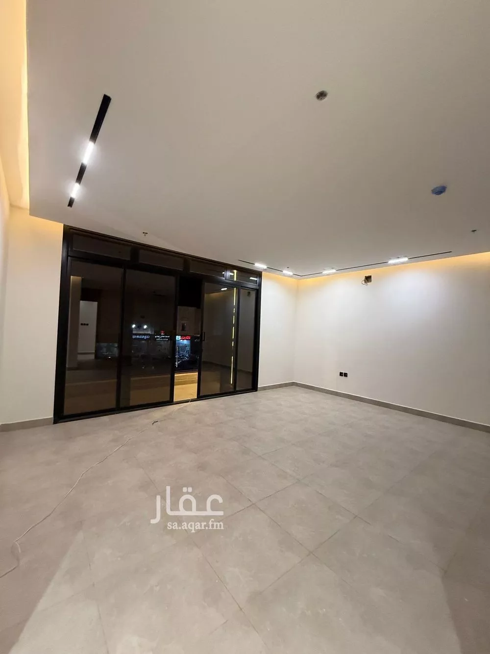 شقة 3 غرف في الرمال 4