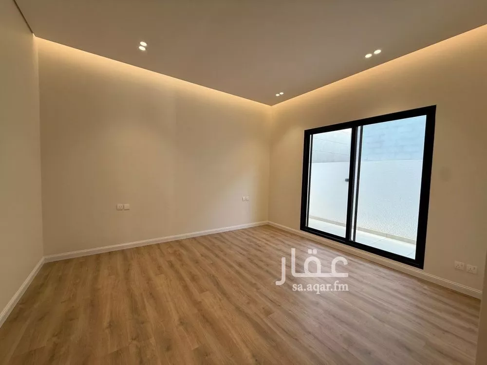 5 bedroom villa in Salah Ad Din, Riyadh 17