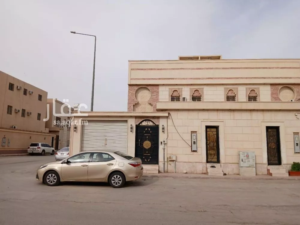 7 bedroom villa in Al Rimal 4