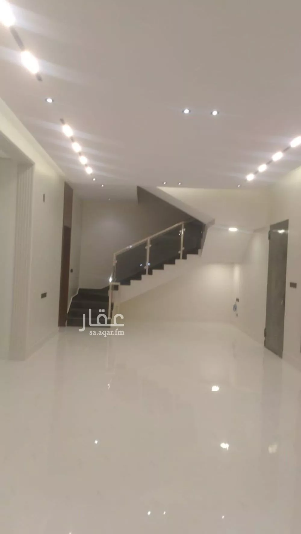 فيلا 5 غرف في الرمال 3