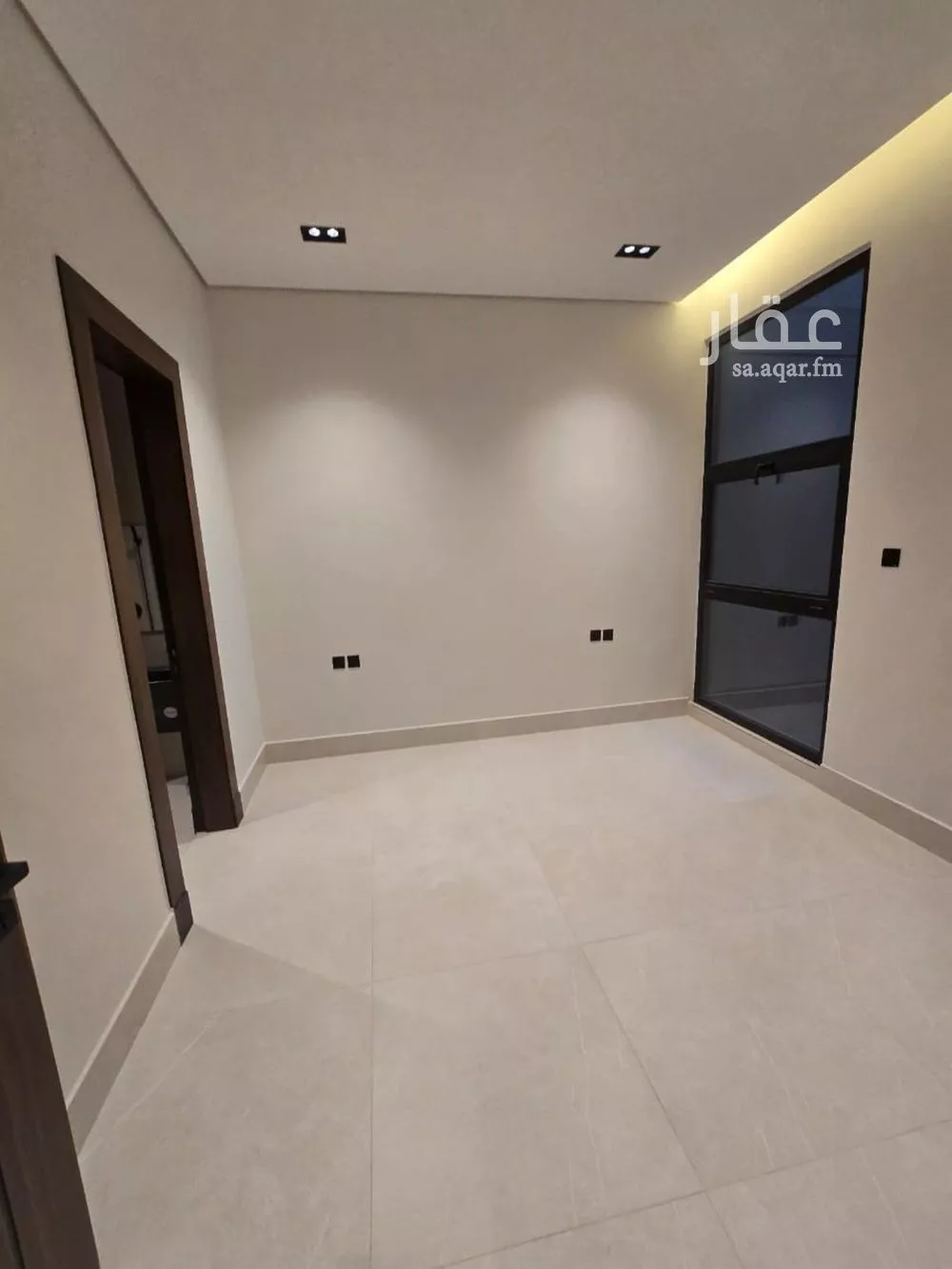 فيلا 4 غرف في النرجس 3