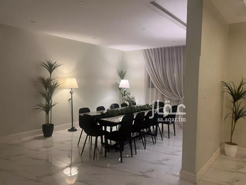 فيلا 5 غرف في الروضة 2