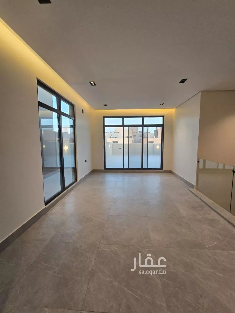 فيلا 4 غرف في النرجس 4