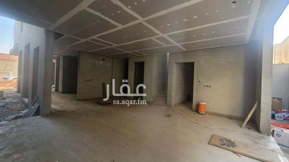 4 bedroom villa in Granada, Riyadh 8
