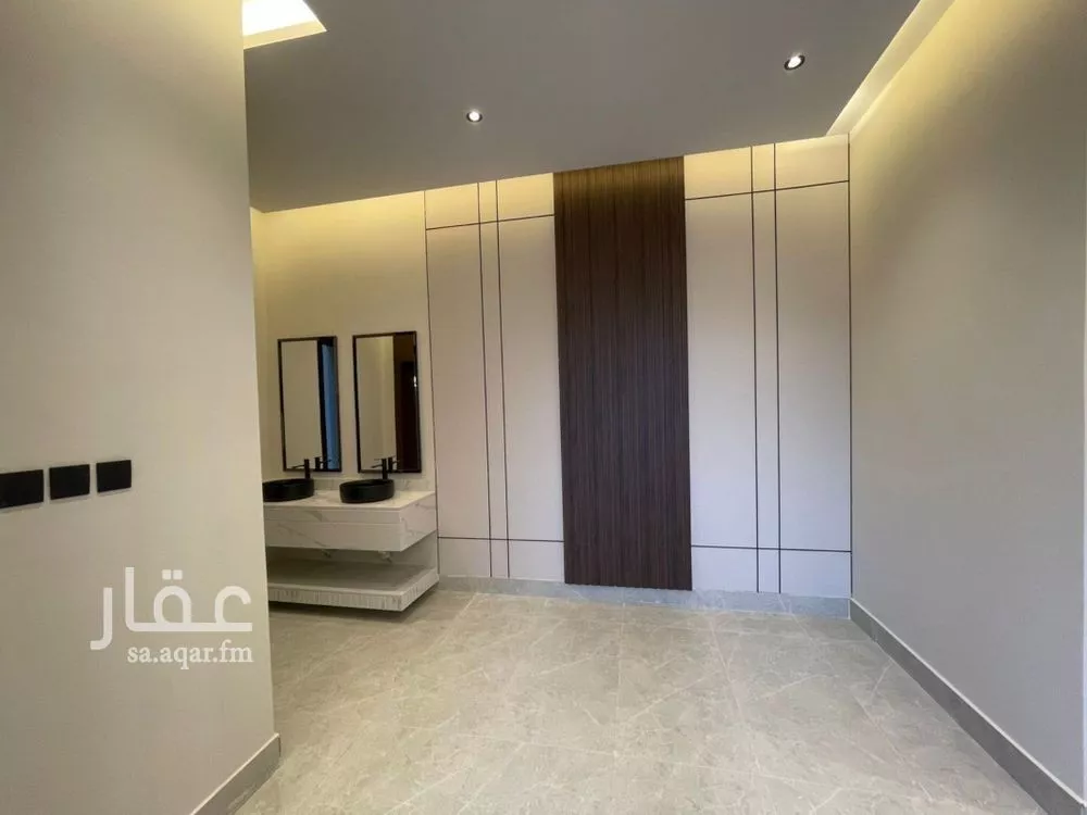 5 bedroom apartment in Al Aridh 1