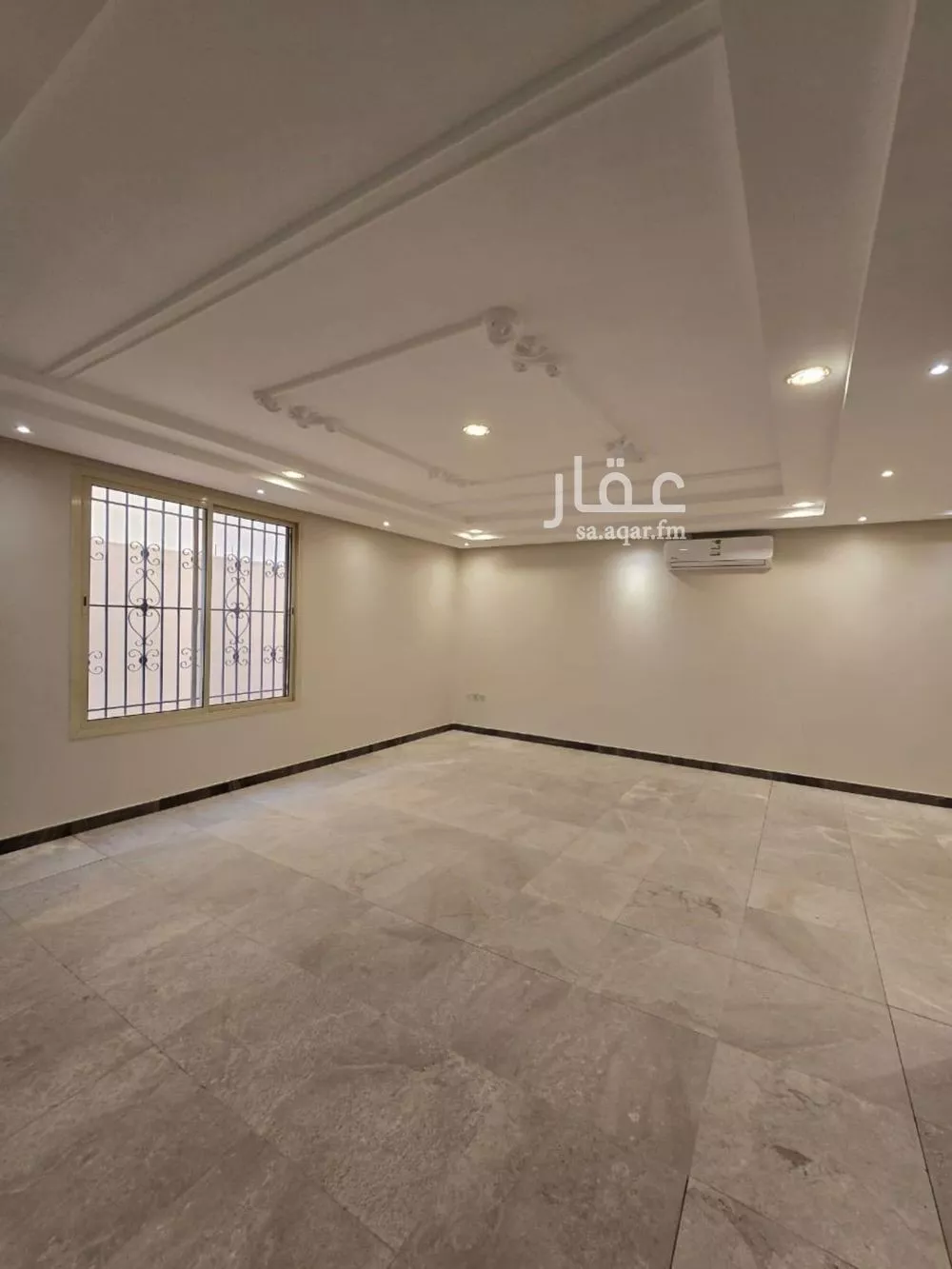 5 bedroom villa in Al Yasmin 2
