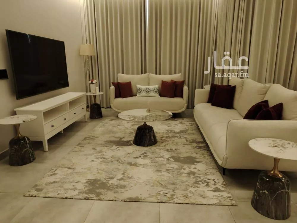 شقة 3 غرف في الملقا 4