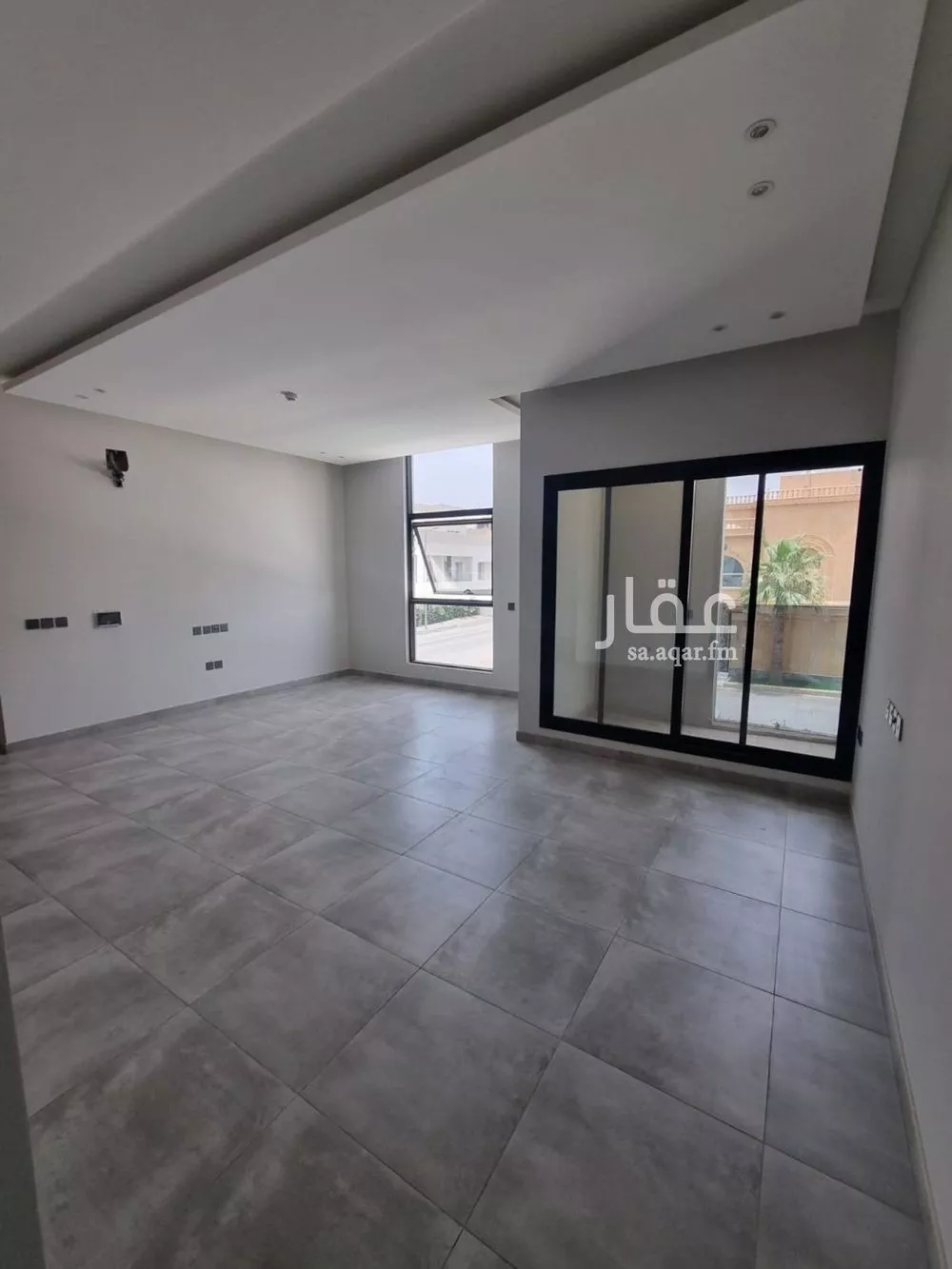 شقة 3 غرف في الملقا 5