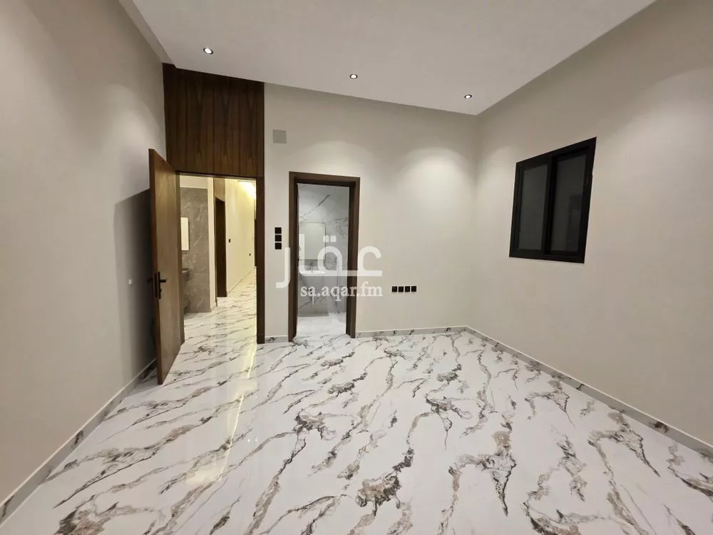 6 bedroom floor in Badr 4