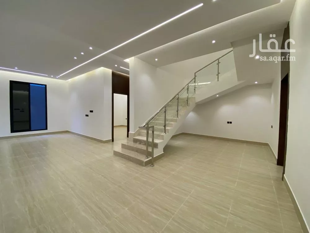 4 bedroom villa in Dhahrat Namar, Riyadh 15