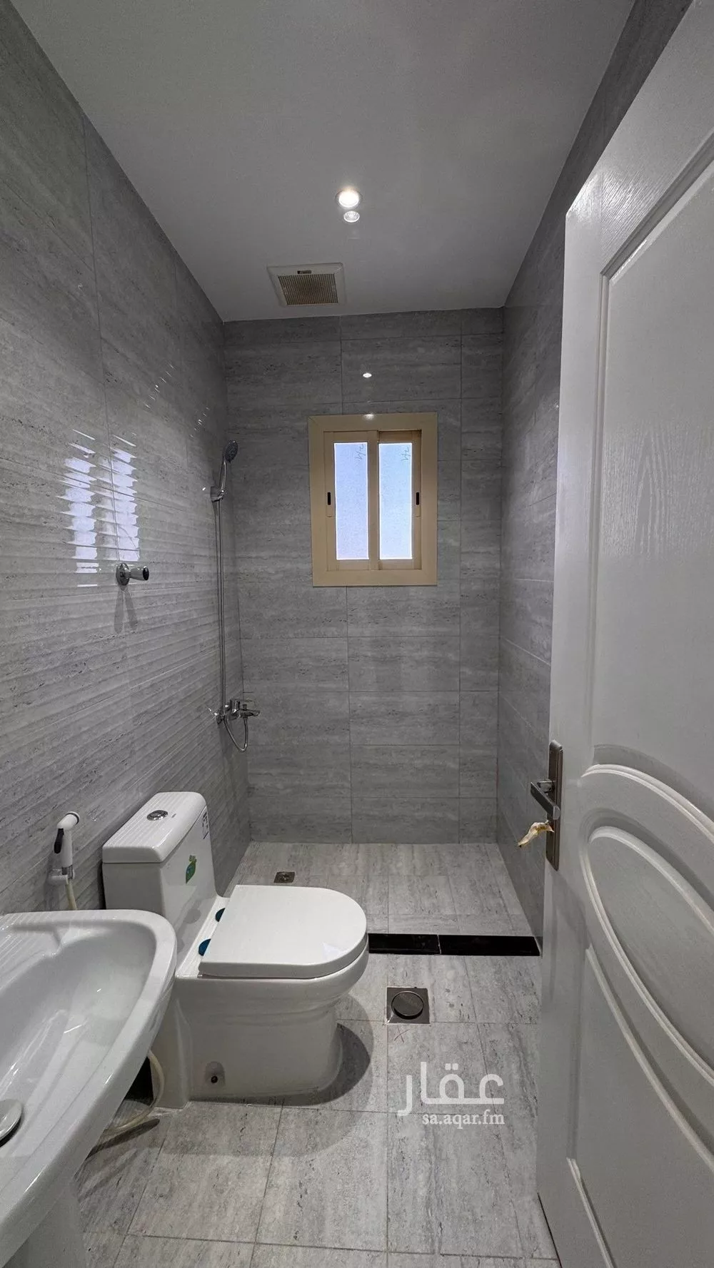 6 bedroom apartment in Um Hableen 3