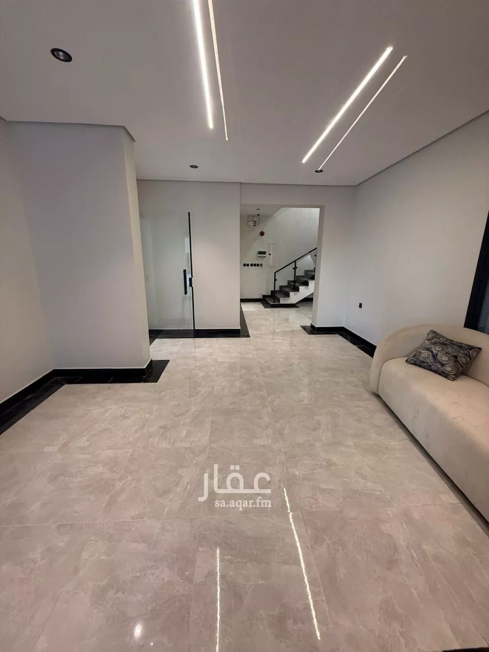 شقة 3 غرف في الحمرا 3