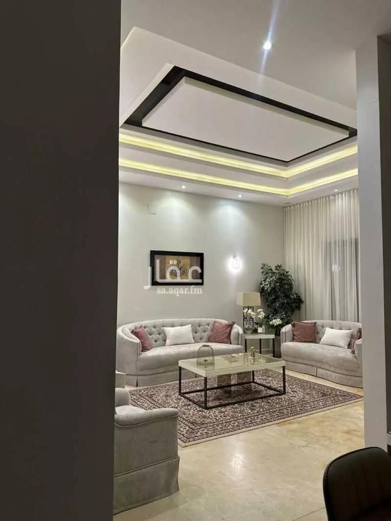 فيلا 5 غرف في الملقا 4