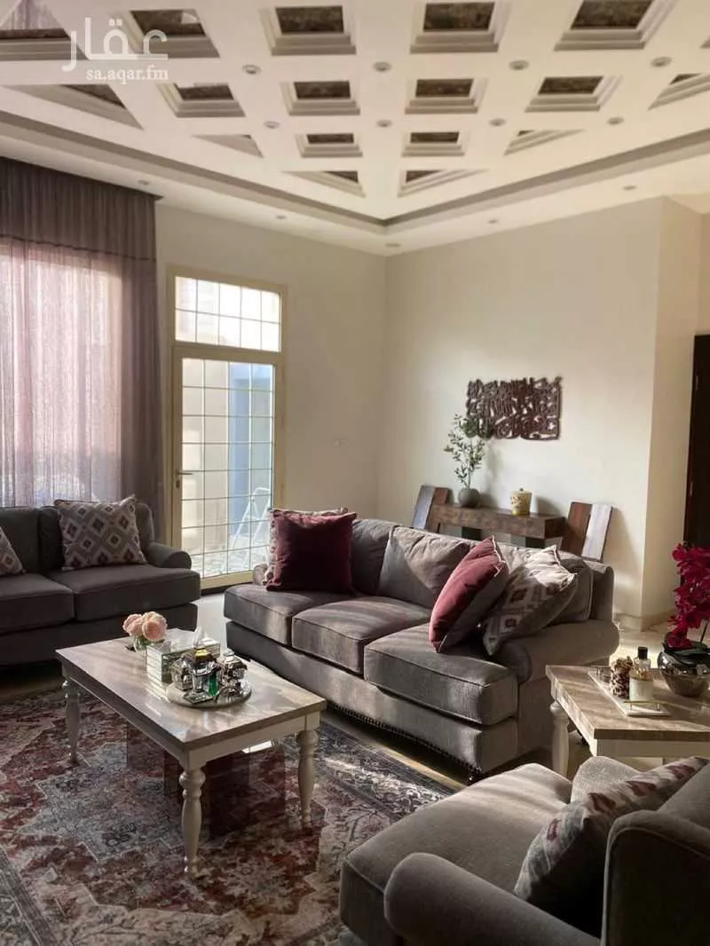 فيلا 5 غرف في الملقا 1